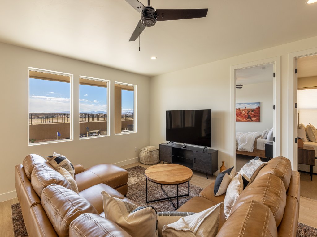 Desert Retreat Vacation Rental in St. George - RedAwning