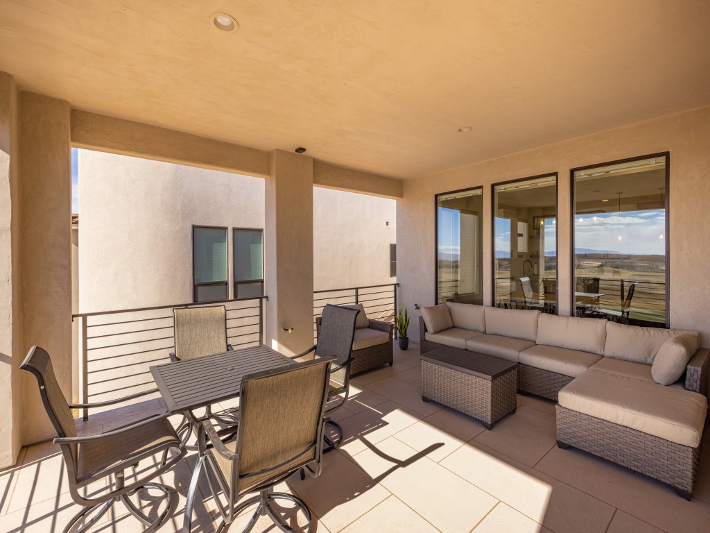 Desert Retreat Vacation Rental in St. George - RedAwning