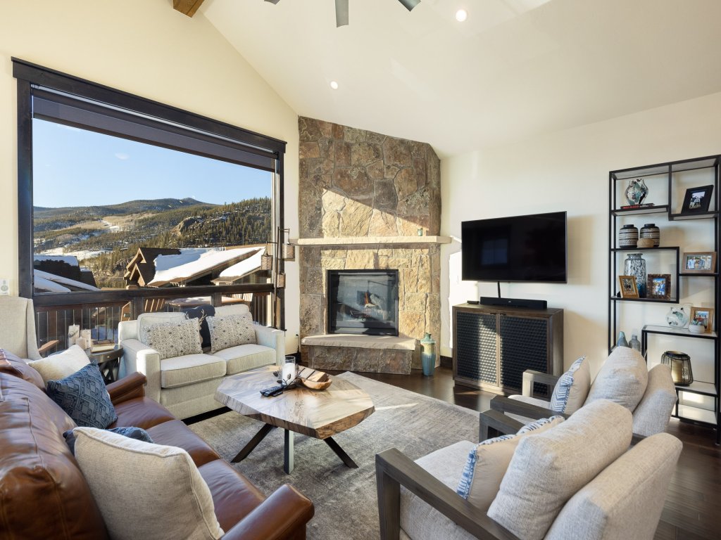 54 Outpost Drive The Alders - Private Hot Tub Vacation Rental in Keystone - RedAwning