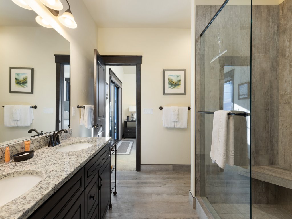 54 Outpost Drive The Alders - Private Hot Tub Vacation Rental in Keystone - RedAwning
