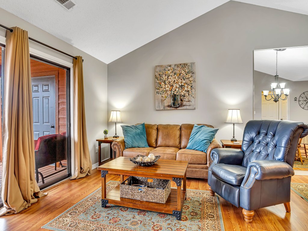 PR92-14 -Pointe of View Vacation Rental in Branson - RedAwning