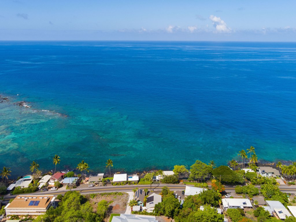 Endless Summer Hale Vacation Rental in Kailua Kona - RedAwning