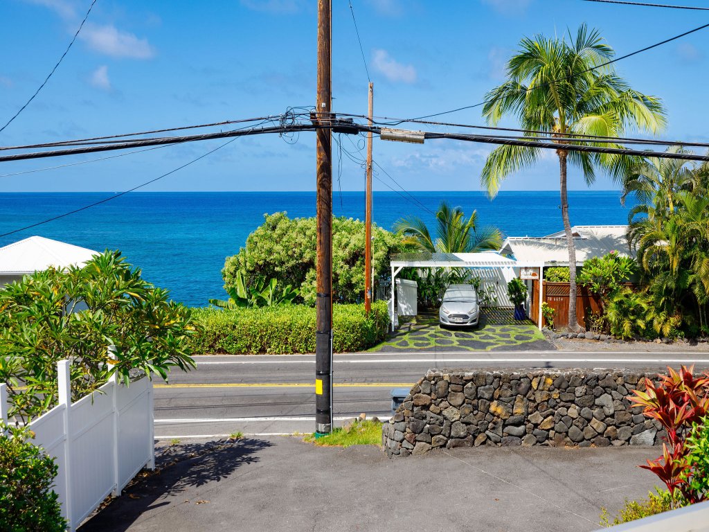 Endless Summer Hale Vacation Rental in Kailua Kona - RedAwning