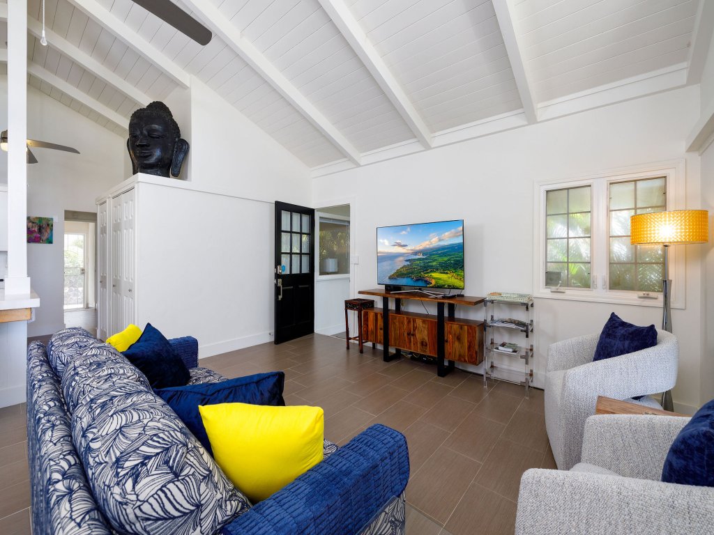 Endless Summer Hale Vacation Rental in Kailua Kona - RedAwning