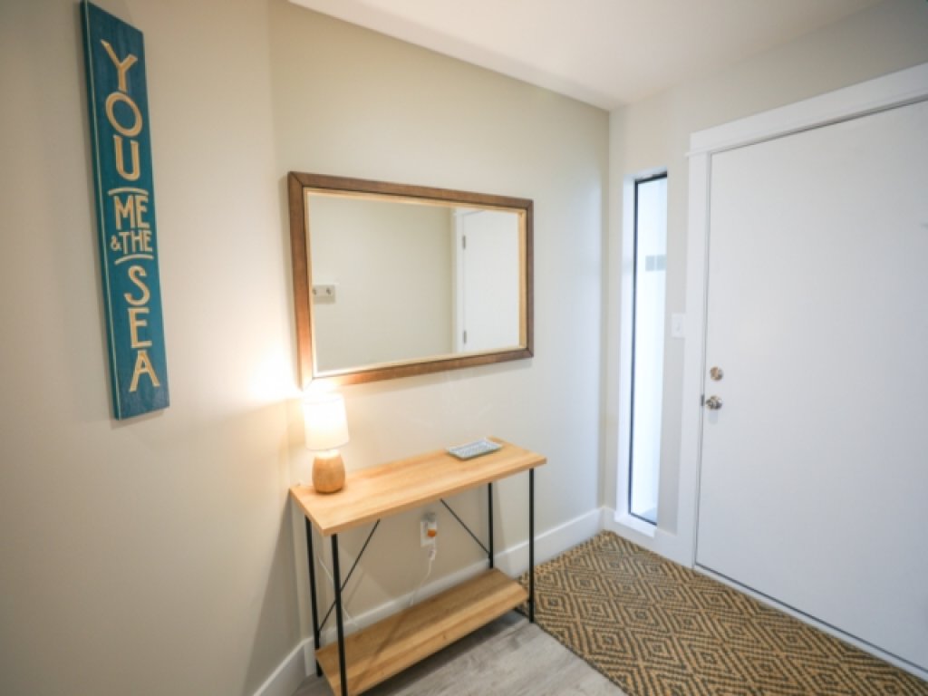 Carolina Beach Dreamin - light filled south side END unit.  Ocean views from most rooms!  Private beach access! Vacation Rental in North Carolina - RedAwning