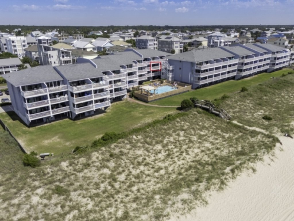 Pura Vida Pure Life - Expansive views of the ocean and wide sandy beach Vacation Rental in North Carolina - RedAwning