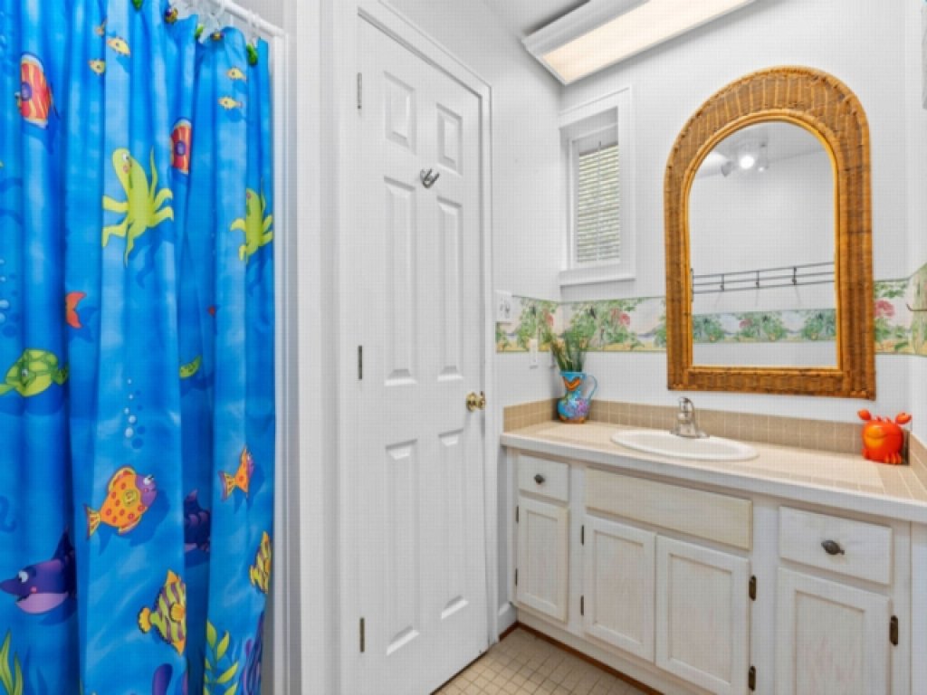 Flip Flop Paradise Vacation Rental in North Carolina - RedAwning