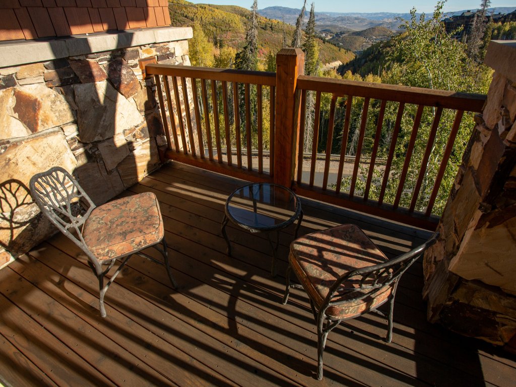 Grand Lodge - Three Bedroom #301 - Ski-in/ski-out Vacation Rental in Park City - RedAwning