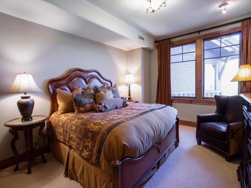 Grand Lodge - Three Bedroom #301 - Ski-in/ski-out Vacation Rental in Park City - RedAwning
