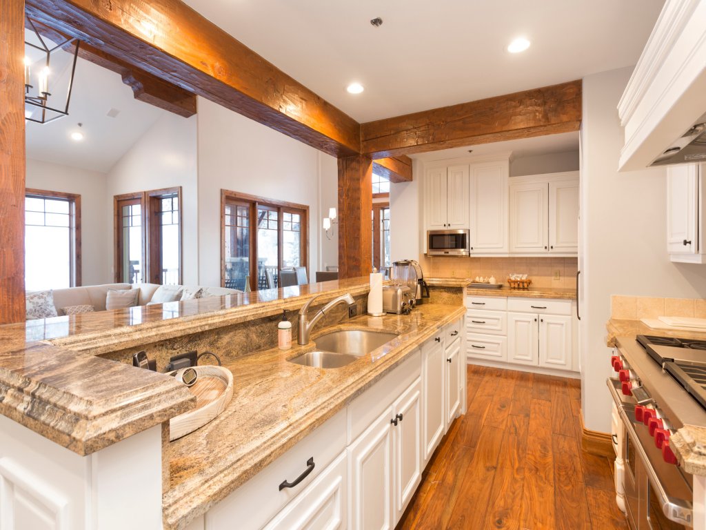 Grand Lodge - Five Bedroom #402 - Ski-in/ski-out Vacation Rental in Park City - RedAwning
