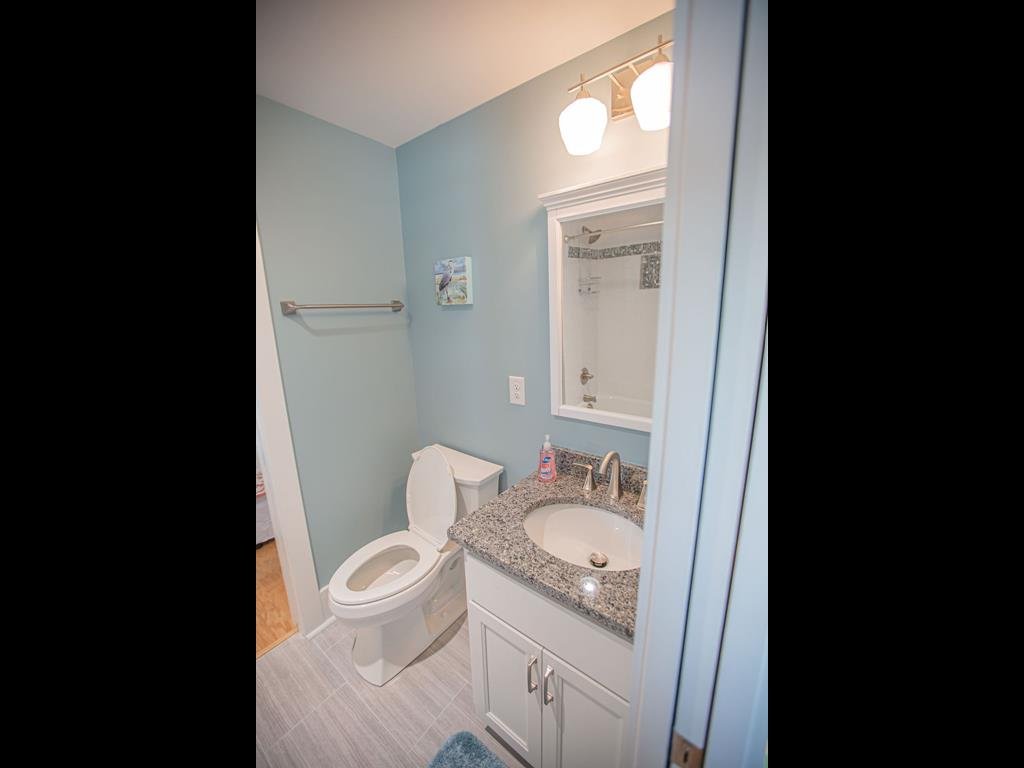 The Sandbox / 186 Ocean Blvd West Vacation Rental in Holden Beach - RedAwning