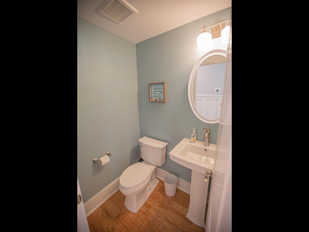 The Sandbox / 186 Ocean Blvd West Vacation Rental in Holden Beach - RedAwning