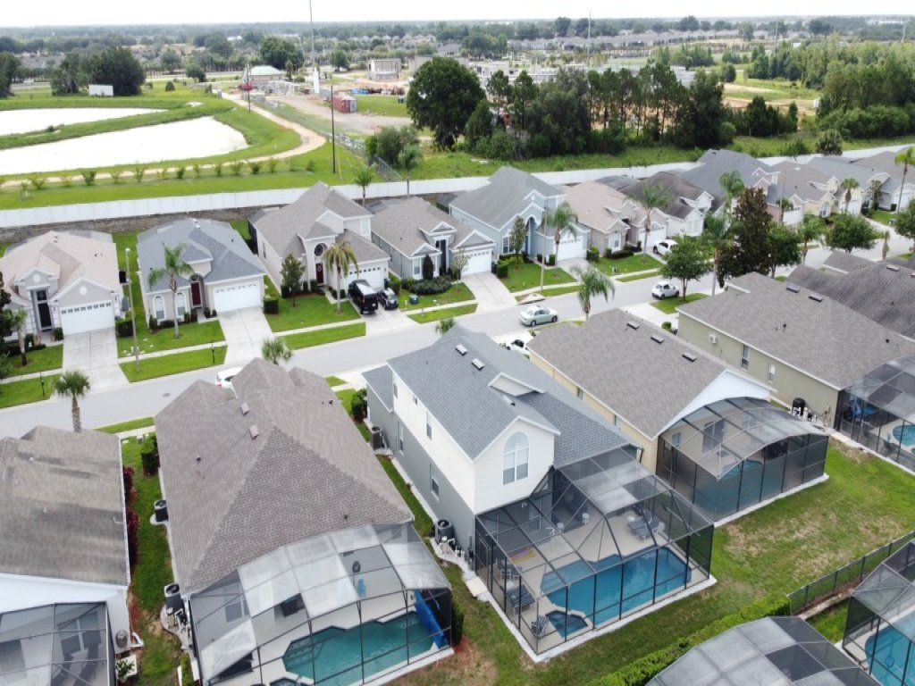 Amazing 6 Bed Disney Dream Getaway in Windsor Palm Vacation Rental in Kissimmee - RedAwning