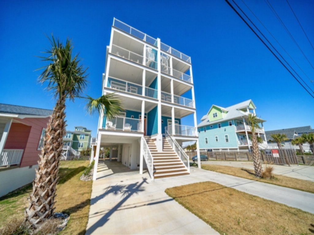 Sunnyside - Ocean and Inlet views, steps to beach access, plus parking for 4! Vacation Rental in North Carolina - RedAwning