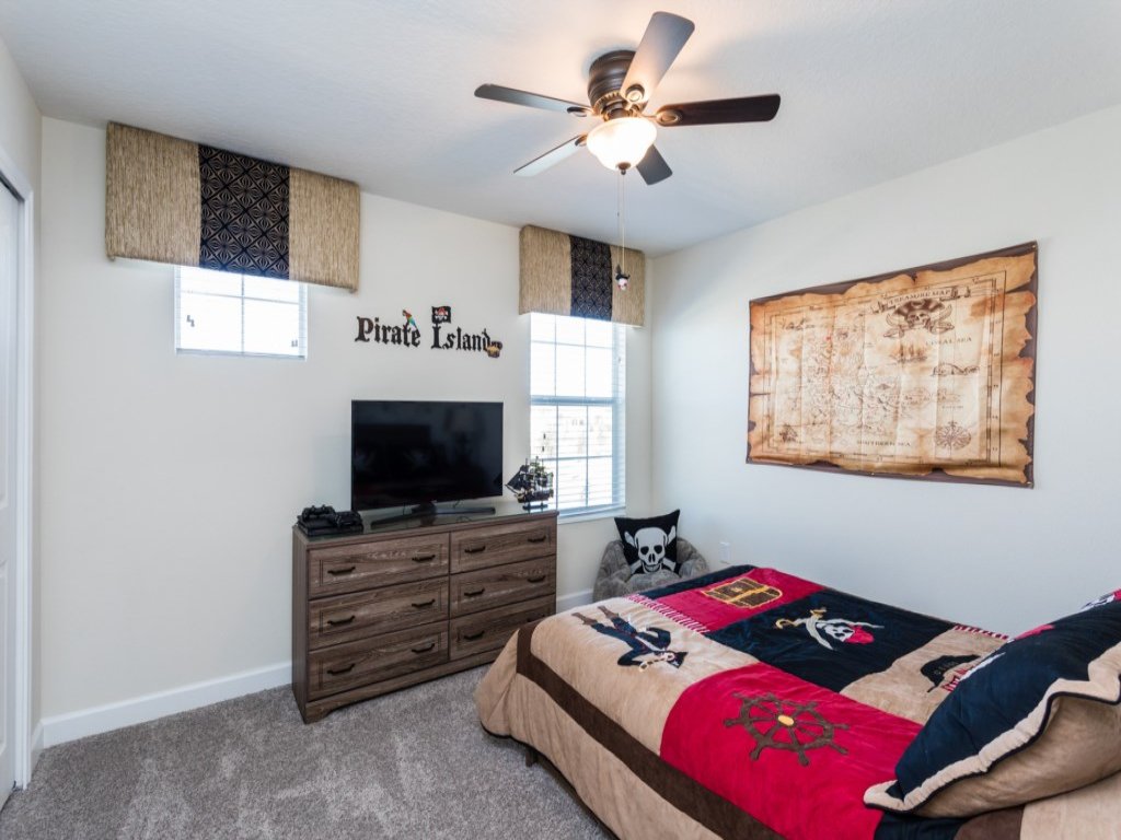 Five bedroom home is ideal for an elegant vacation Vacation Rental in Kissimmee - RedAwning