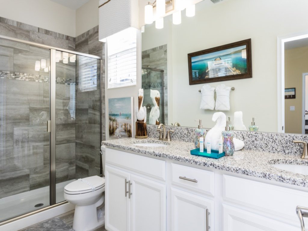 Five bedroom home is ideal for an elegant vacation Vacation Rental in Kissimmee - RedAwning