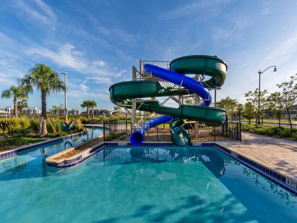 Five bedroom home is ideal for an elegant vacation Vacation Rental in Kissimmee - RedAwning