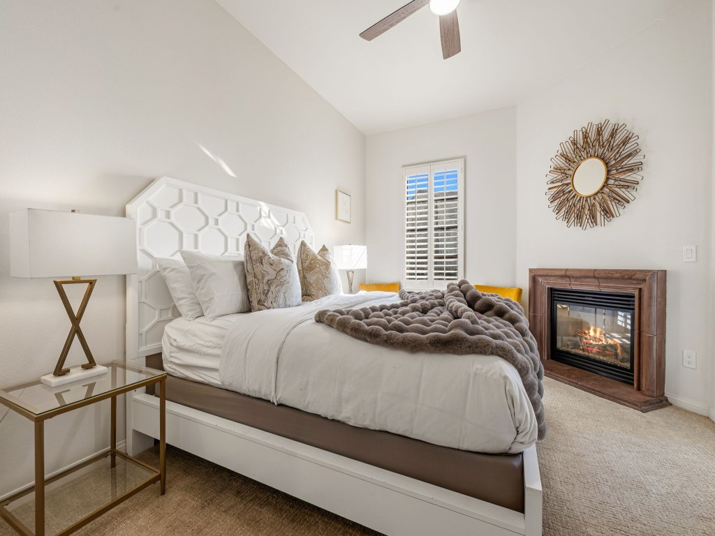 (L44) Newly Renovated! Luxury 2-Story Spanish Townhome, Poolside Vacation Rental in La Quinta - RedAwning