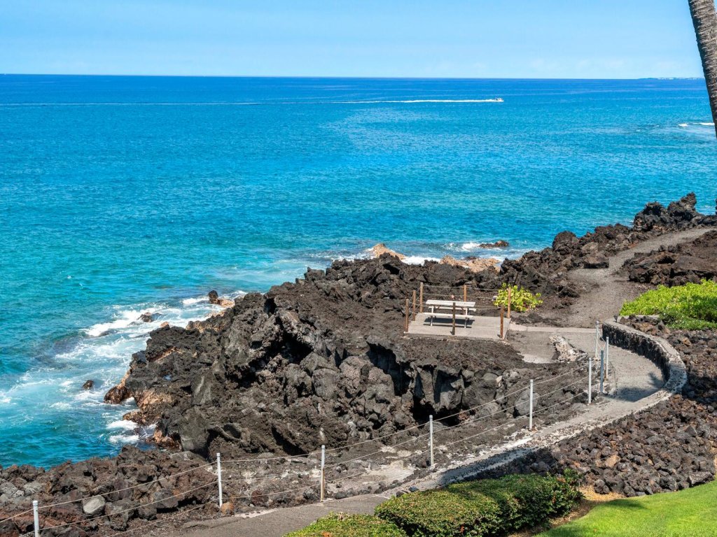 Keauhou Kona Surf & Racquet Club#2-304 Vacation Rental in Kailua Kona - RedAwning