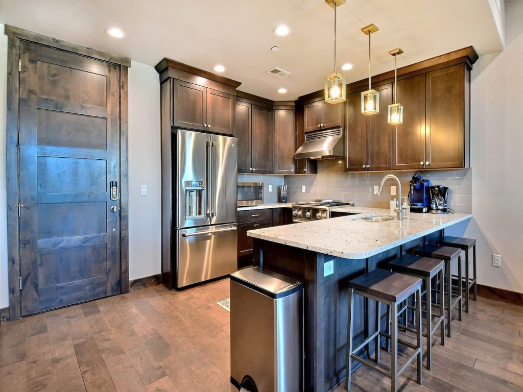 Blackstone Beauty 1C unbeatable walk to lift pool hot tub Vacation Rental in Park City - RedAwning