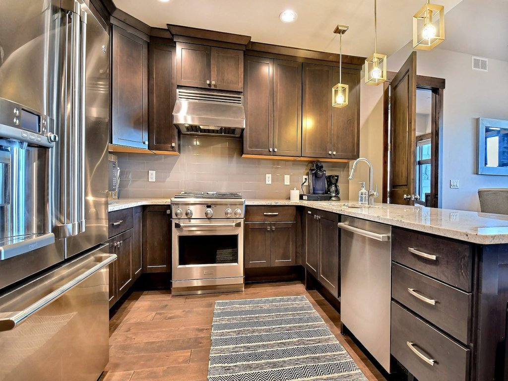 Blackstone Beauty 1C unbeatable walk to lift pool hot tub Vacation Rental in Park City - RedAwning