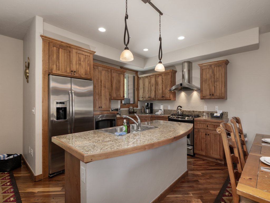 Bear Trail Vacation Rental in Winter Park - RedAwning