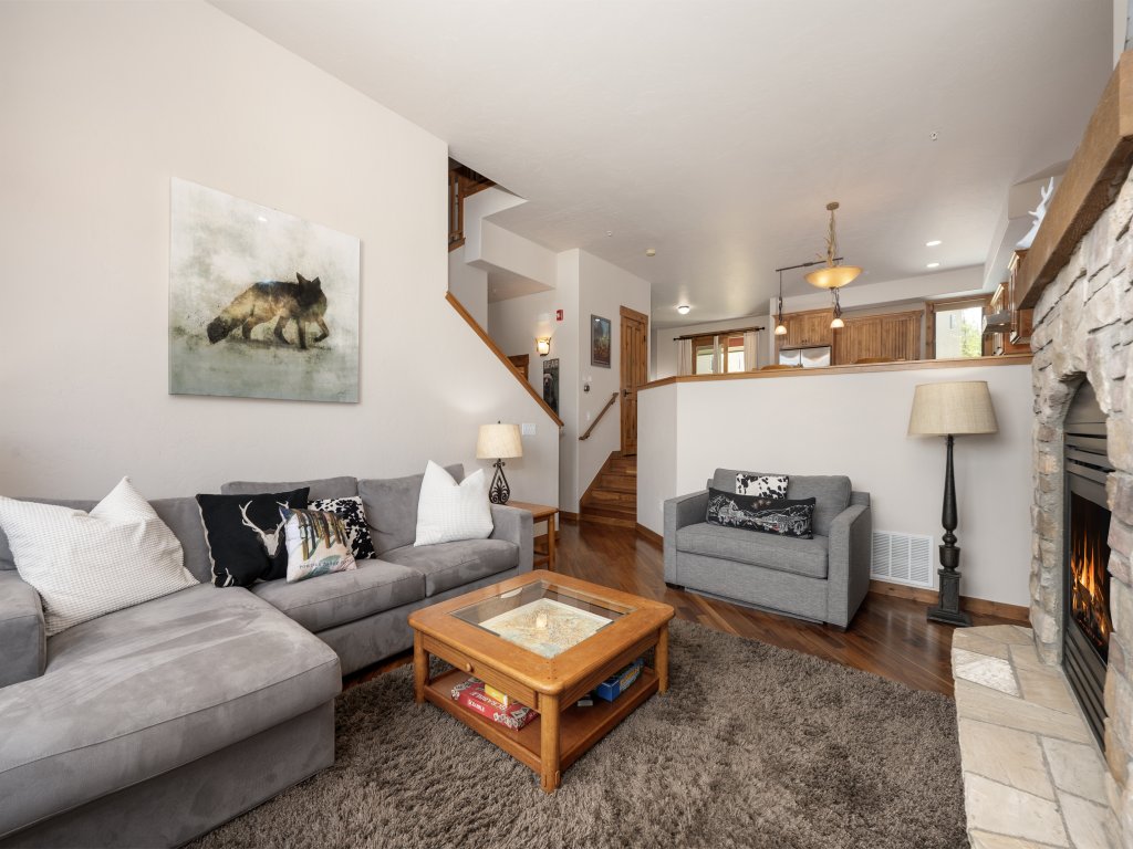 Bear Trail Vacation Rental in Winter Park - RedAwning