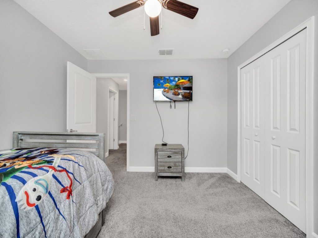 5 Bed/4.5 Bath Town House Champions Gate Resort! Vacation Rental in Davenport - RedAwning