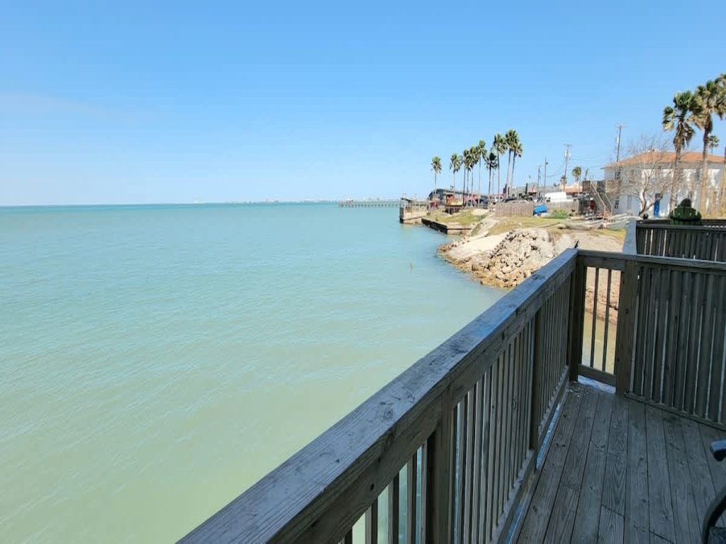 Fisherman Paradise - Luxury Waterfront Bungalow Vacation Rental in Port Isabel - RedAwning