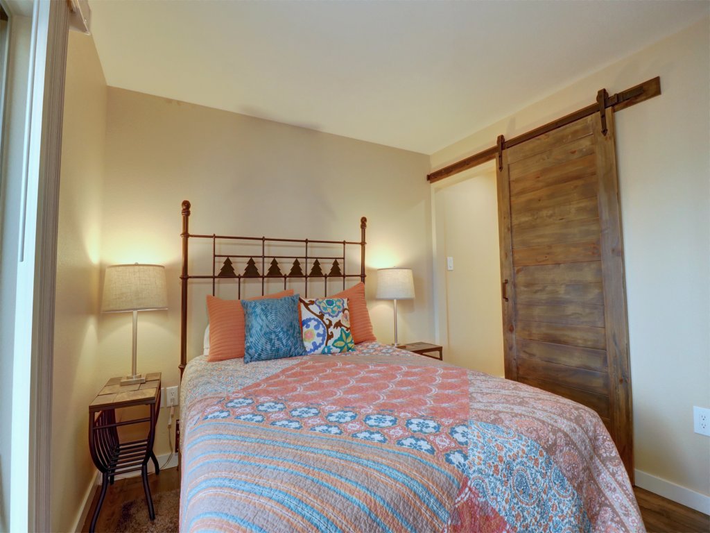 201 Point Dr 2Br 2Ba Vacation Rental in Colorado - RedAwning