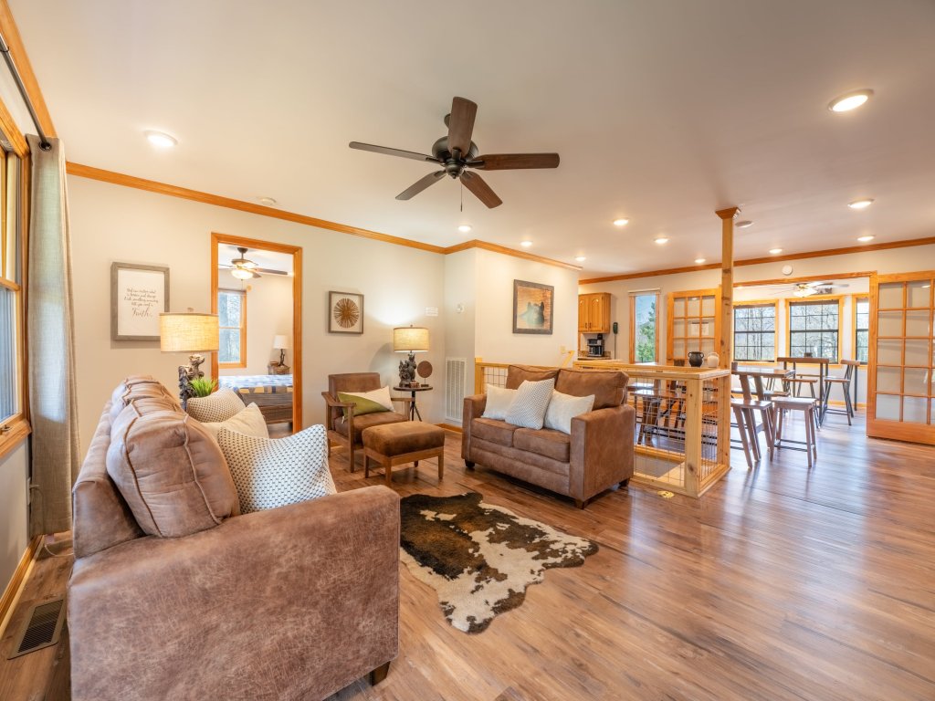 Cove Mountain Rest Vacation Rental in Sevierville - RedAwning