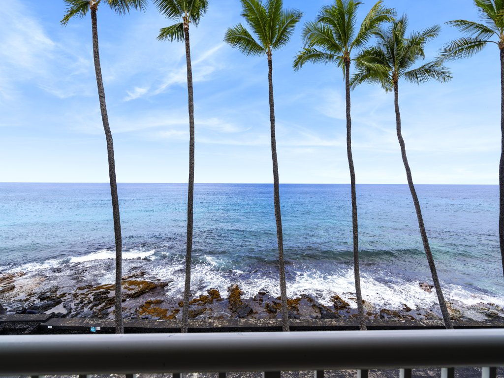 Kona Magic Sands#309 Vacation Rental in Kailua Kona - RedAwning