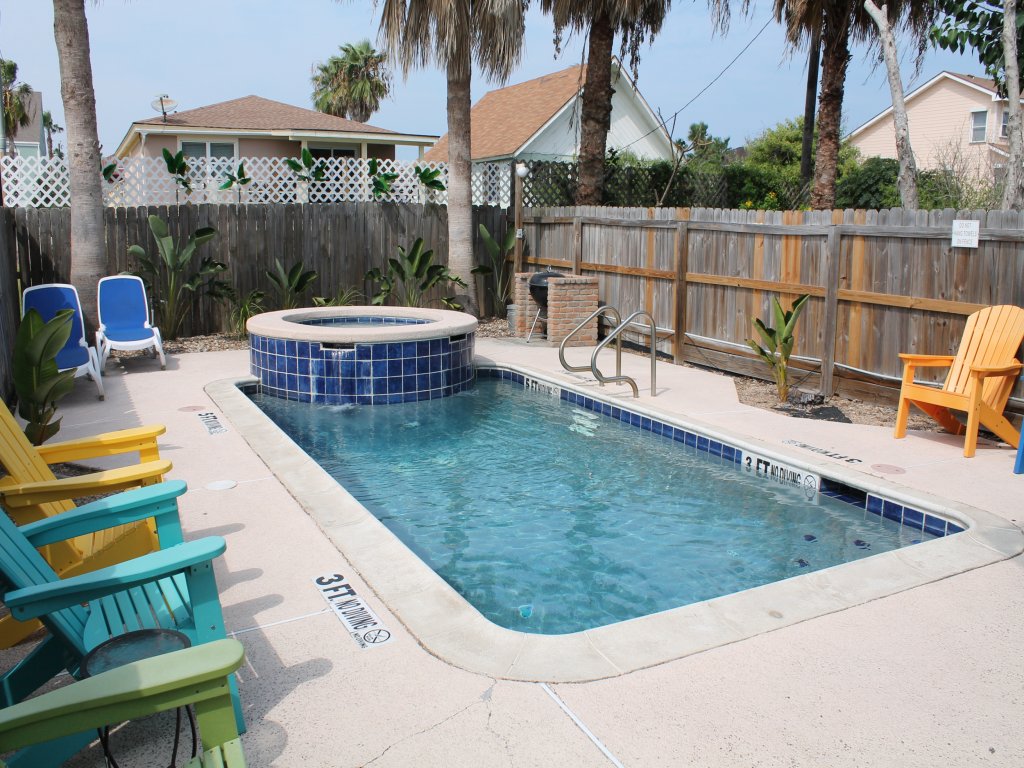 Cognito Townhouse Vacation Rental in South Padre Island - RedAwning