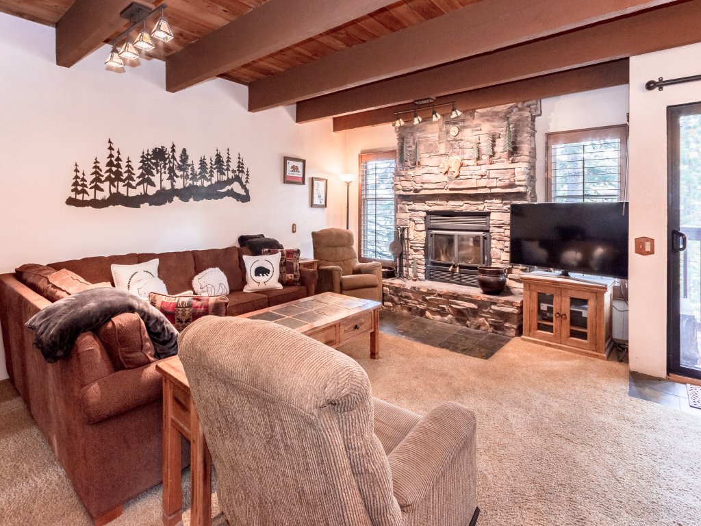 Val D'Isere #32 Vacation Rental in Mammoth Lakes - RedAwning