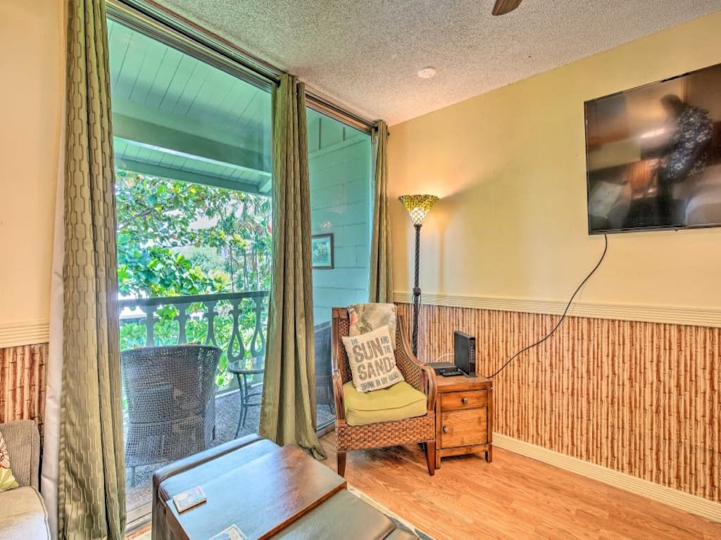 GARDEN VIEW STUDIO - KONA ISLANDER INN CONDOS Vacation Rental in Kailua-Kona - RedAwning