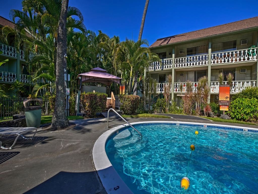 YOUR HAWAIIAN TROPICAL GARDEN VIEW STUDIO - KONA ISLANDER INN CONDOS Vacation Rental in Kailua-Kona - RedAwning
