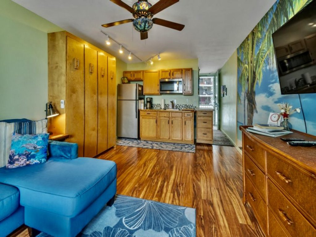 YOUR HAWAIIAN TROPICAL GARDEN VIEW STUDIO - KONA ISLANDER INN CONDOS Vacation Rental in Kailua-Kona - RedAwning