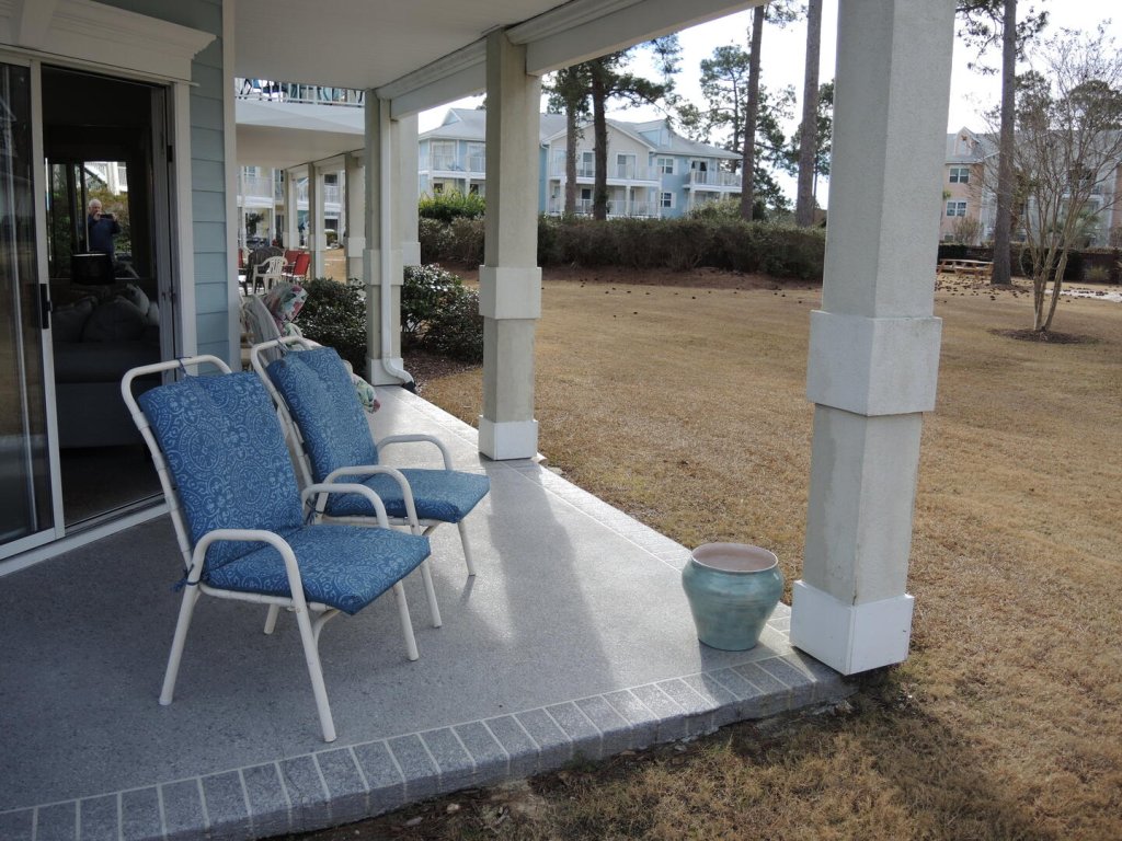 Brunswick Plantation Villa 1203 with Full Kitchen, Golf Course Onsite, and Short Drive to the Beach Vacation Rental in Calabash - RedAwning