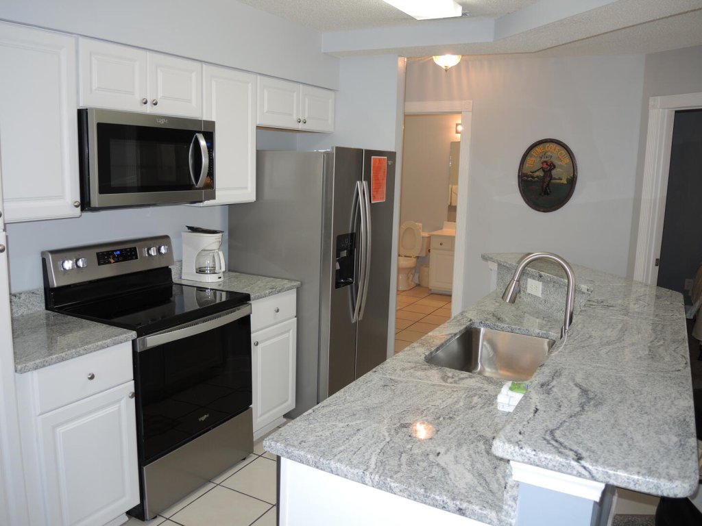 Brunswick Plantation Villa 1203 with Full Kitchen, Golf Course Onsite, and Short Drive to the Beach Vacation Rental in Calabash - RedAwning