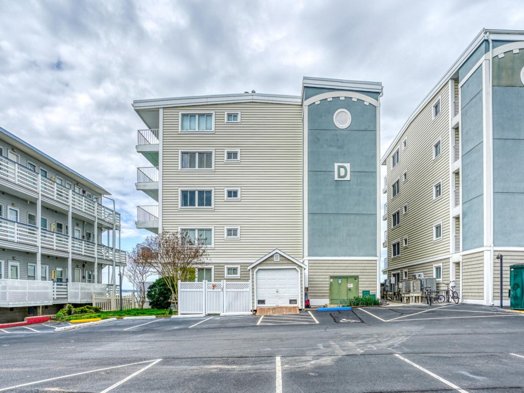 Thunder Island 147D Vacation Rental in Ocean City - RedAwning