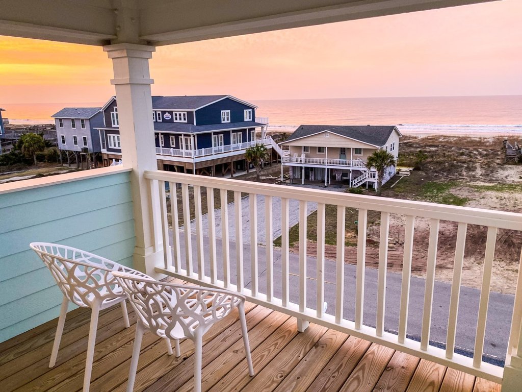 1030 Ocean / 1030 Ocean Blvd West Vacation Rental in Holden Beach - RedAwning