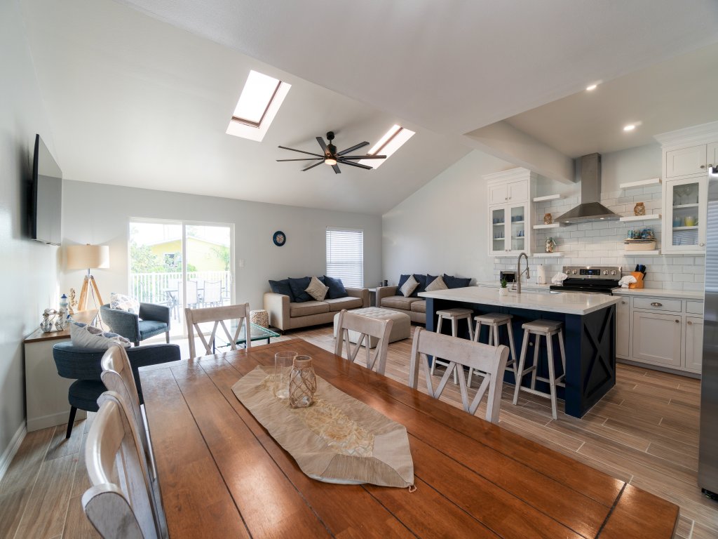 125 E Verna Jean Vacation Rental in South Padre Island - RedAwning