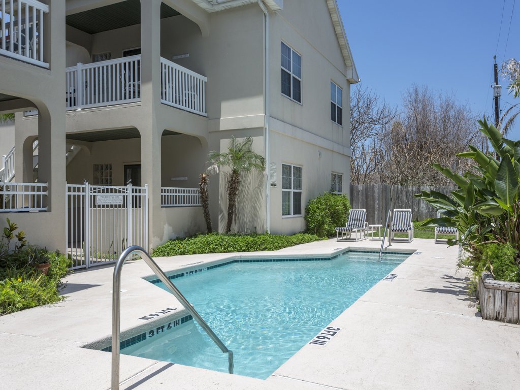 111 E. Polaris #3 (Sand Dancer Condominiums) Vacation Rental in South Padre Island - RedAwning