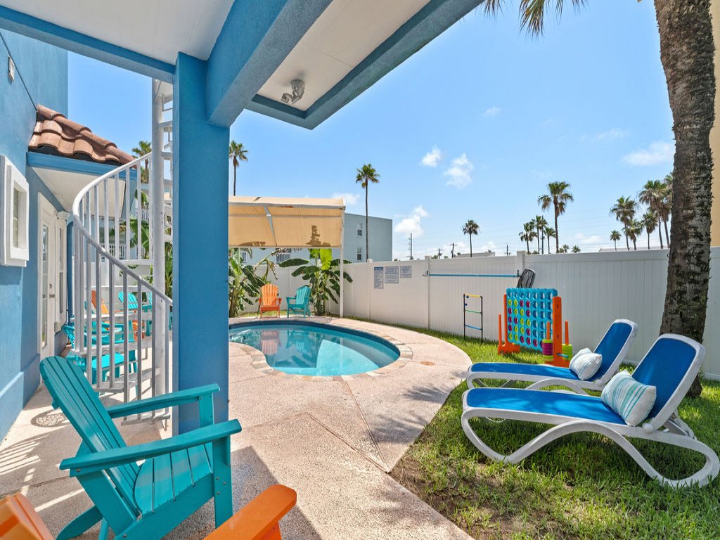 1401 Gulf Blvd Vacation Rental in South Padre Island - RedAwning