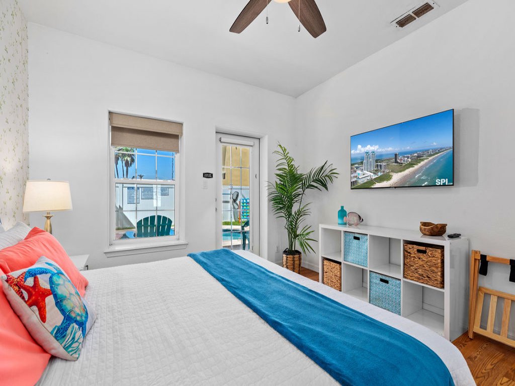 1401 Gulf Blvd Vacation Rental in South Padre Island - RedAwning