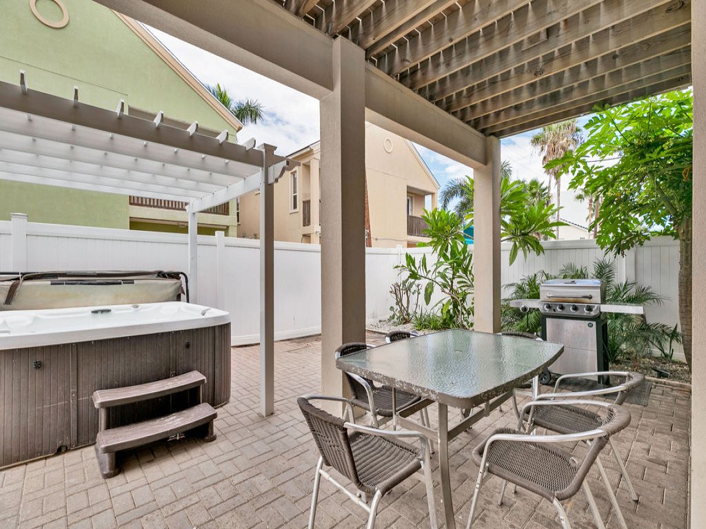 116 E. Huisache Vacation Rental in South Padre Island - RedAwning