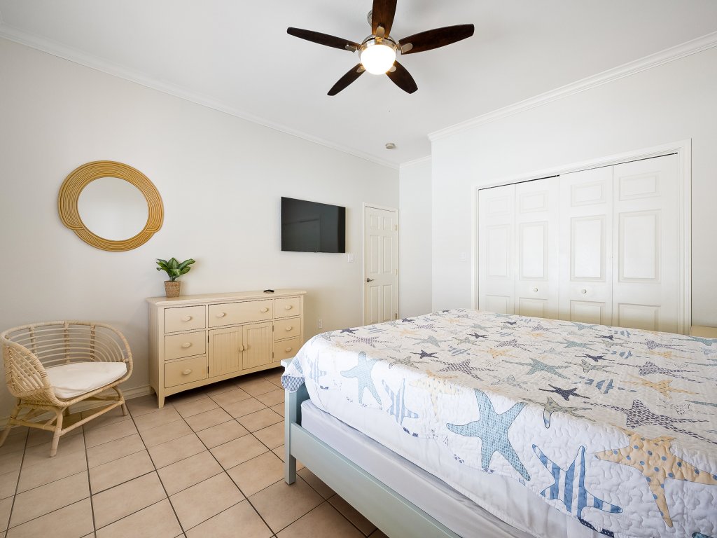 116 E. Huisache Vacation Rental in South Padre Island - RedAwning