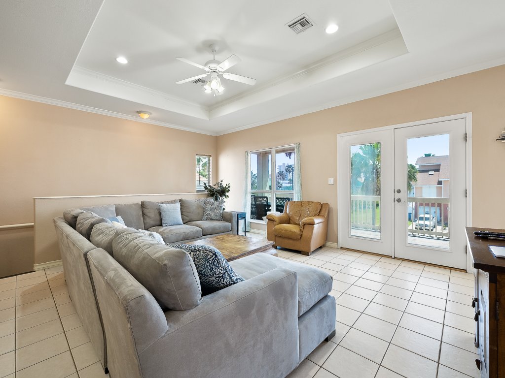 116 E. Huisache Vacation Rental in South Padre Island - RedAwning