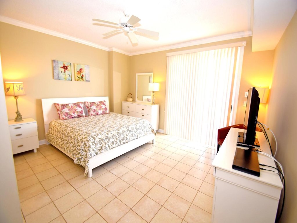 Ocean's Edge 403 Vacation Rental in Ocean City - RedAwning