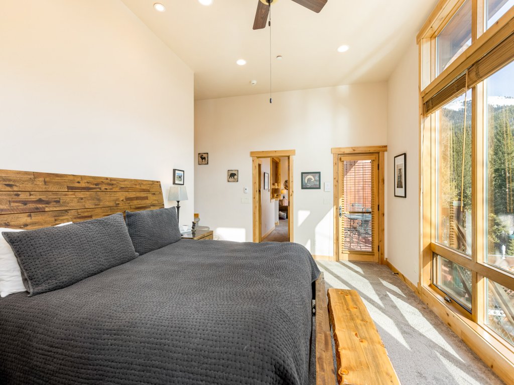 8201 Mill Creek - Private Hot Tub! Vacation Rental in Dillon - RedAwning